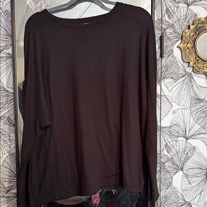 Time and Tru Black Long-Sleeve Crew Neck Top